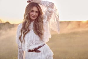 Carly Pearce; Photo by Dove Shore