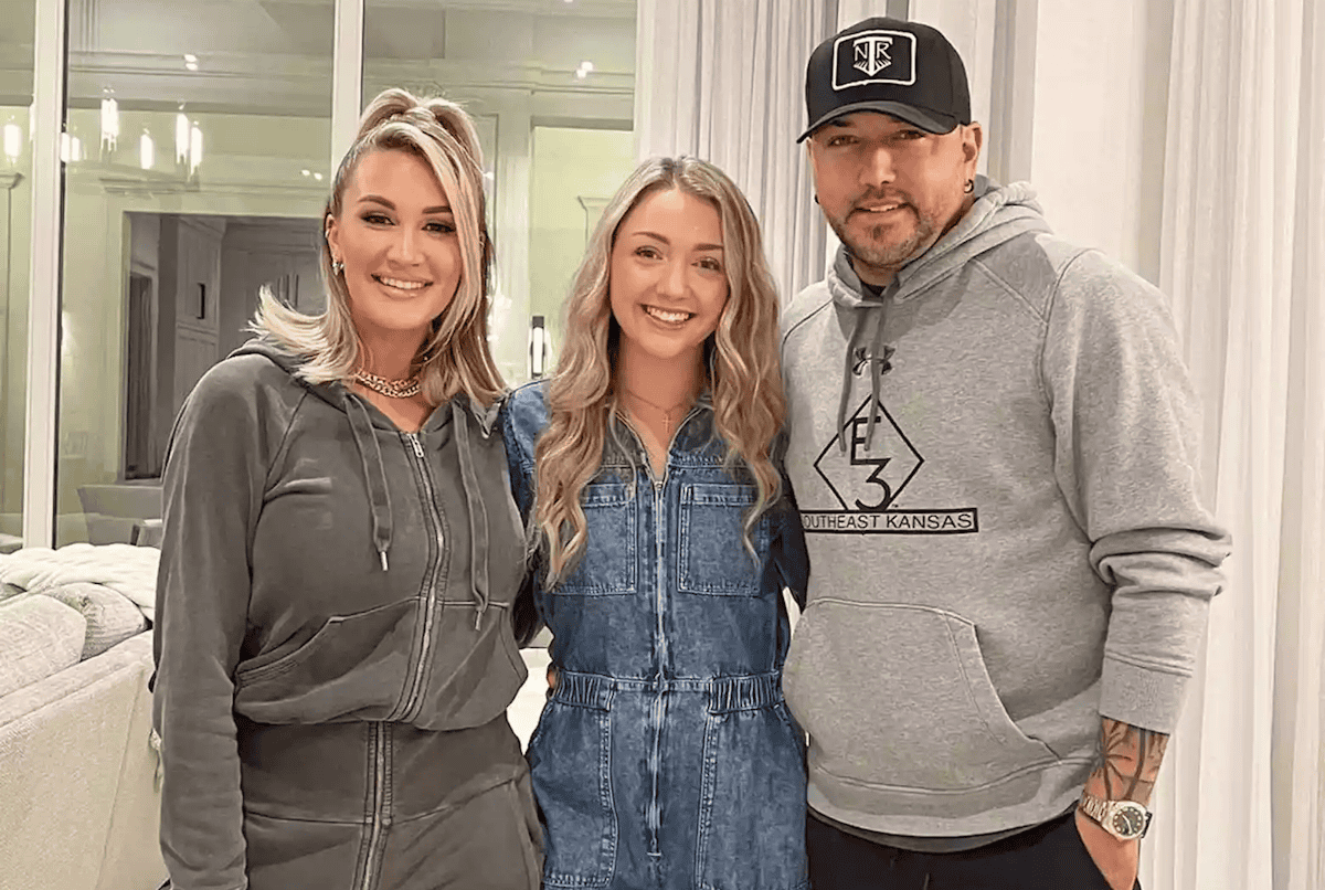 Jason Aldean, Brittany Aldean, Daughter Keely; Photo via Instagram