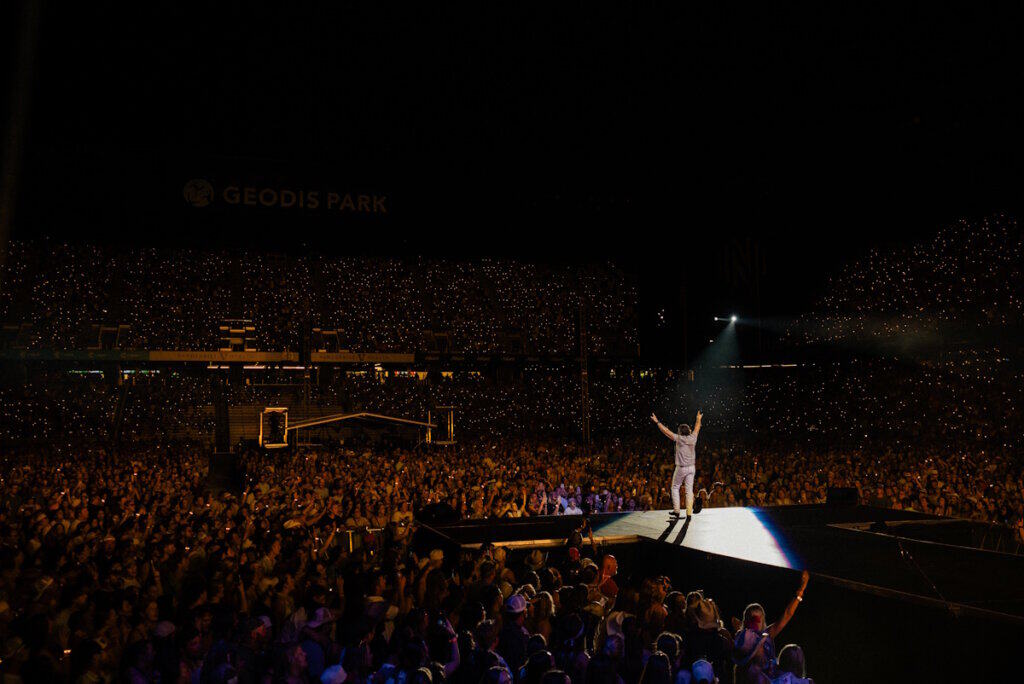 Thomas Rhett; Photo Corey Miller