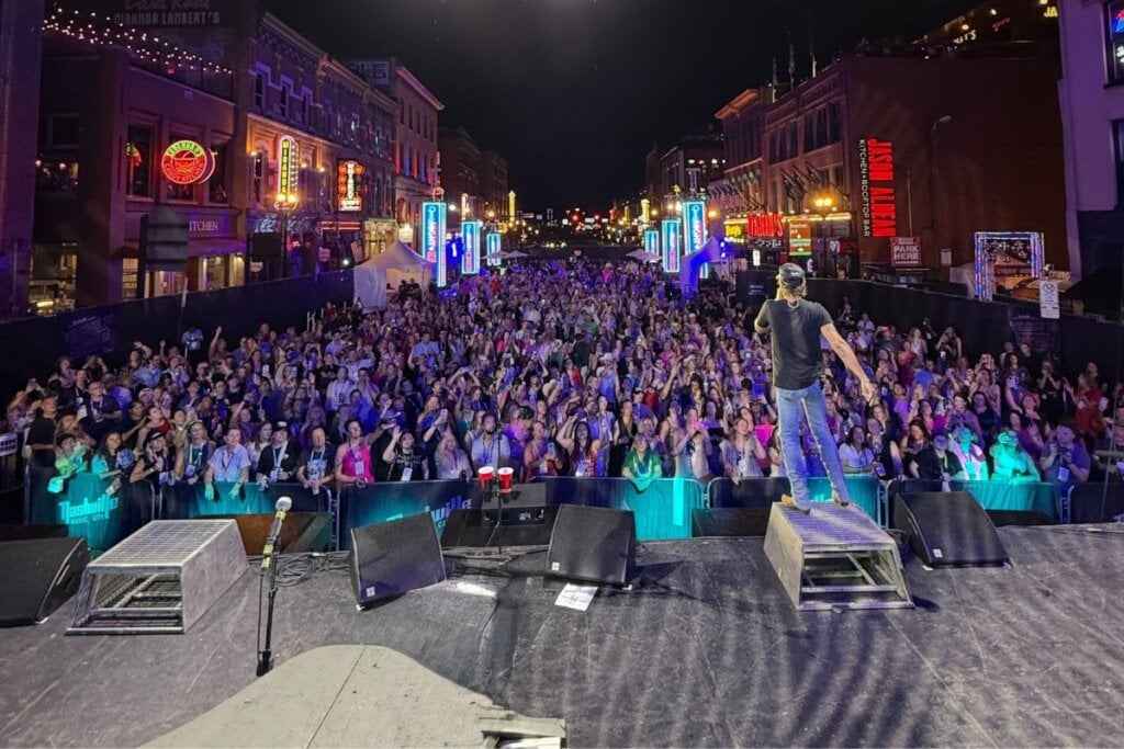 Photo Courtesy of Chris Janson