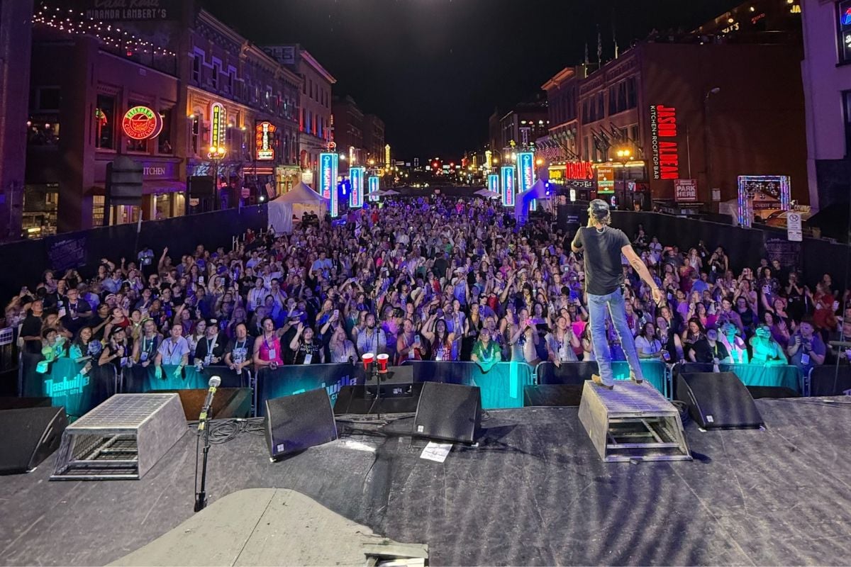 Photo Courtesy of Chris Janson