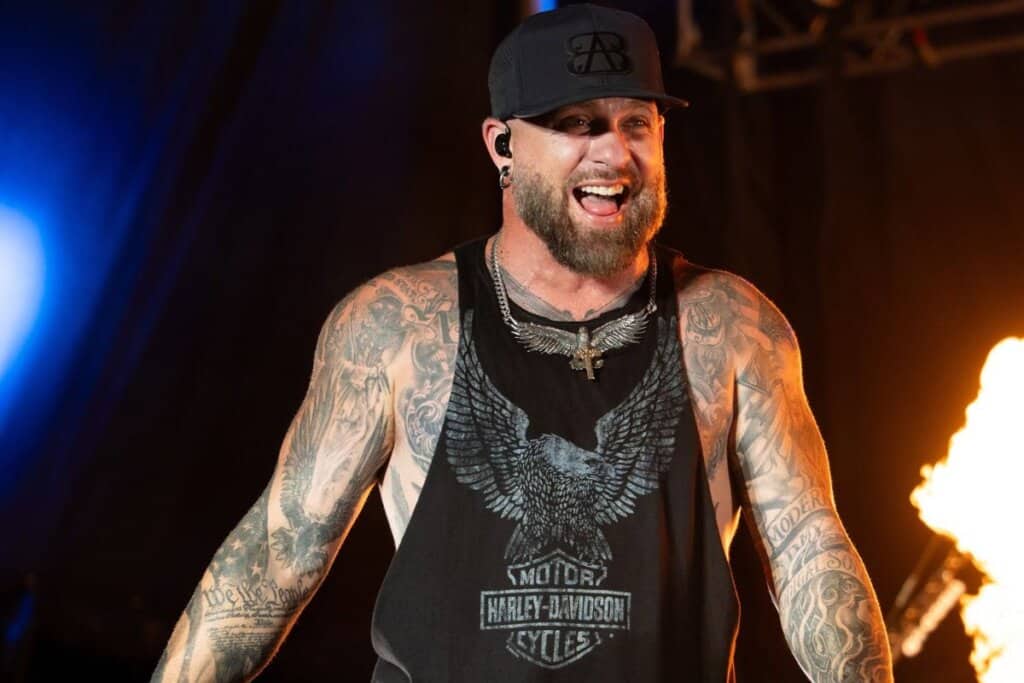 Brantley Gilbert Gets Brutally Honest About His Past And Journey To Redemption On ‘Sins Of The Father’
