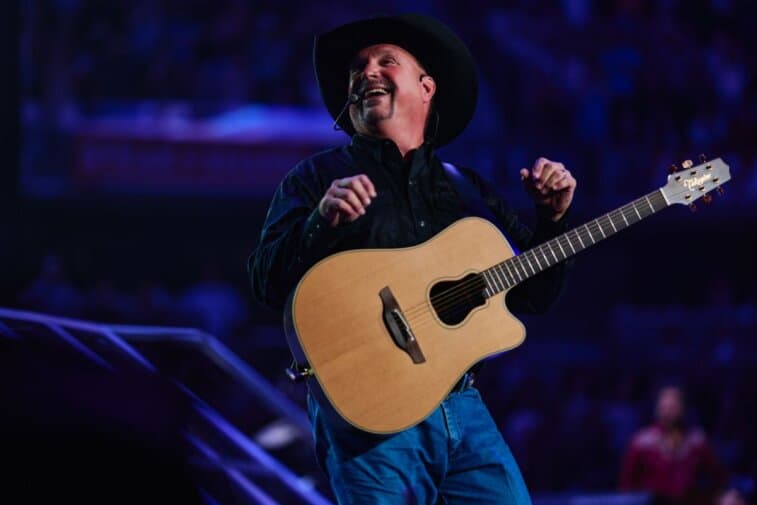 Garth Brooks; Photo by Ben Krebs