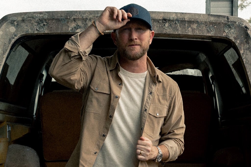 Cole Swindell; Photo by Zack Dougan