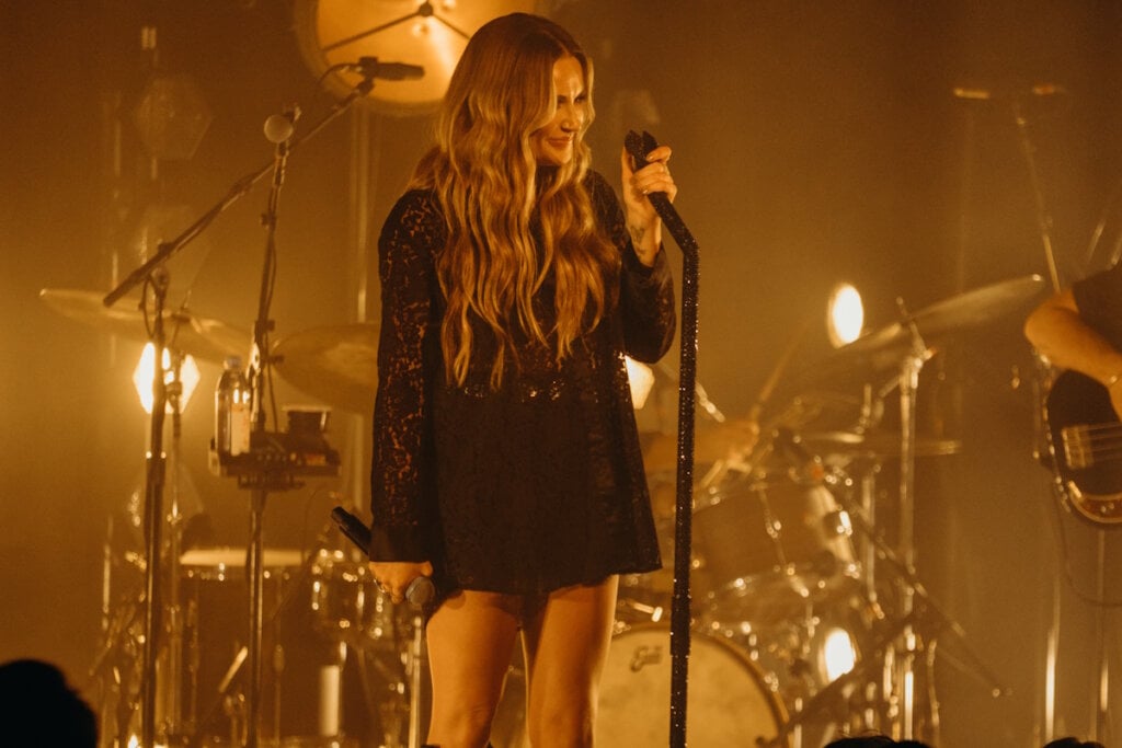 Carly Pearce; Photo by Alexa Campbell