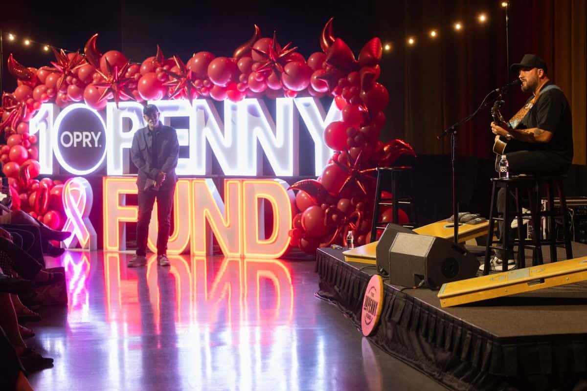 Mitchell Tenpenny; Photo by Chris Hollo for the Grand Ole Opry