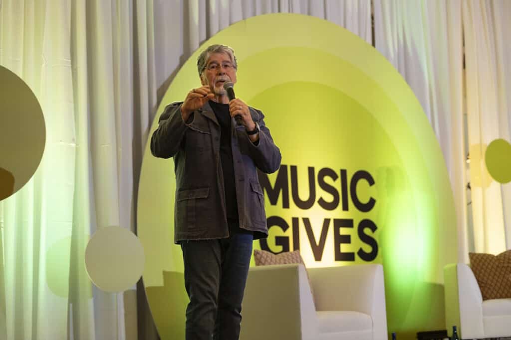 Randy Owen; Photo by ALSAC + St. Jude Children’s Research Hospital