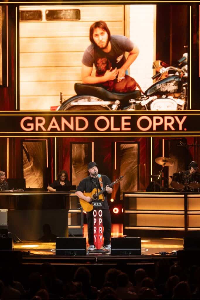 Mitchell Tenpenny; Photo by Chris Hollo for the Grand Ole Opry