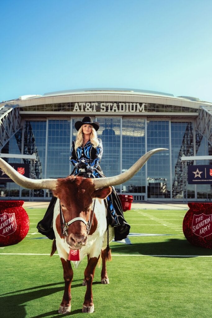 Miranda Lambert; Photo by Tyler Conrad